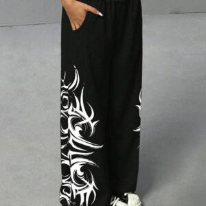 Pantalón con estampado grafiti neón