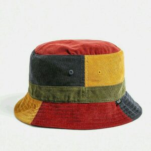 Bucket hat con estampado tribal